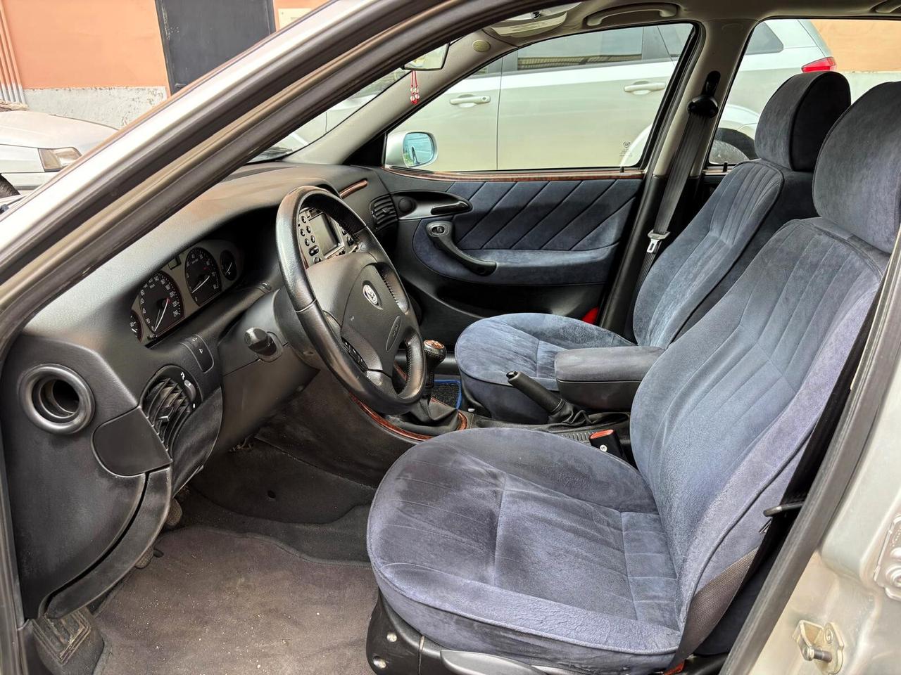 Lancia Lybra 1.8i 16V a METANO