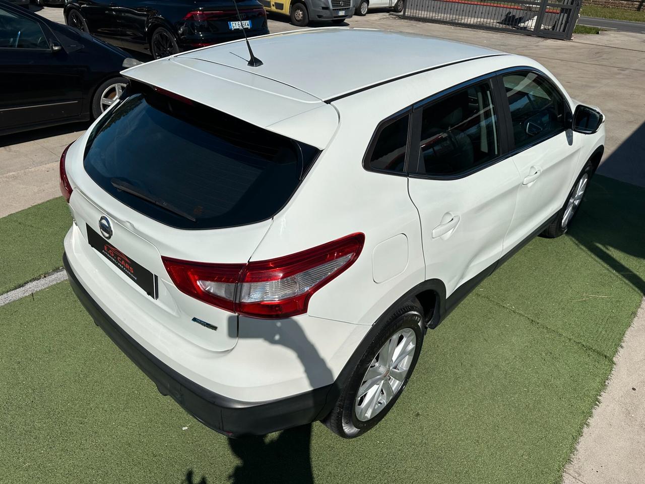 Nissan Qashqai 1.5DCI*LED*MP3*BLUETOOTH*CRUISE*250€ AL MESE*