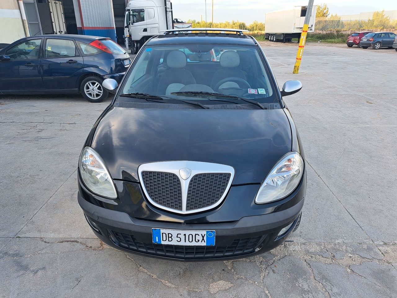 Lancia Ypsilon 1.2 MOMO DESIGN TETTO APRIBILE