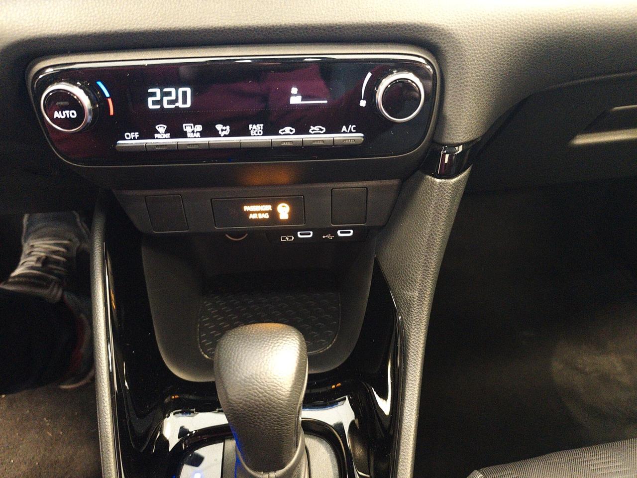 Toyota Yaris 1.5 Hybrid 5 porte Trend