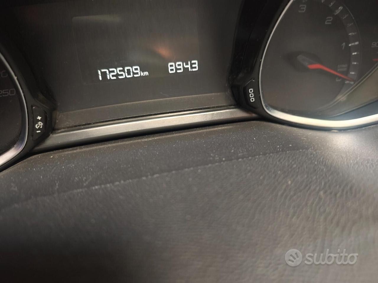 Peugeot 308 BlueHDi 130 S&S Business