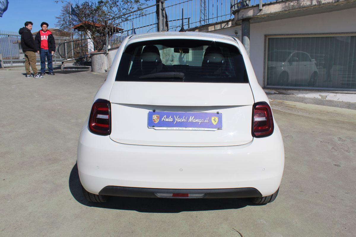 FIAT - 500 E - 500 Action Berlina