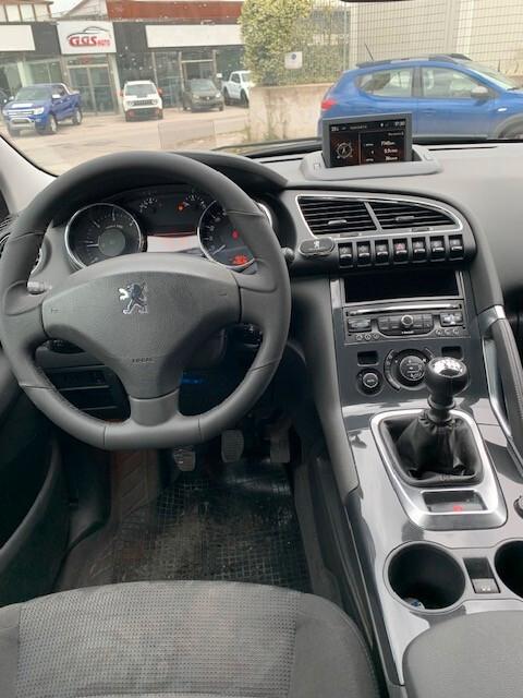 Peugeot 3008 1.6 HDi 115CV Allure