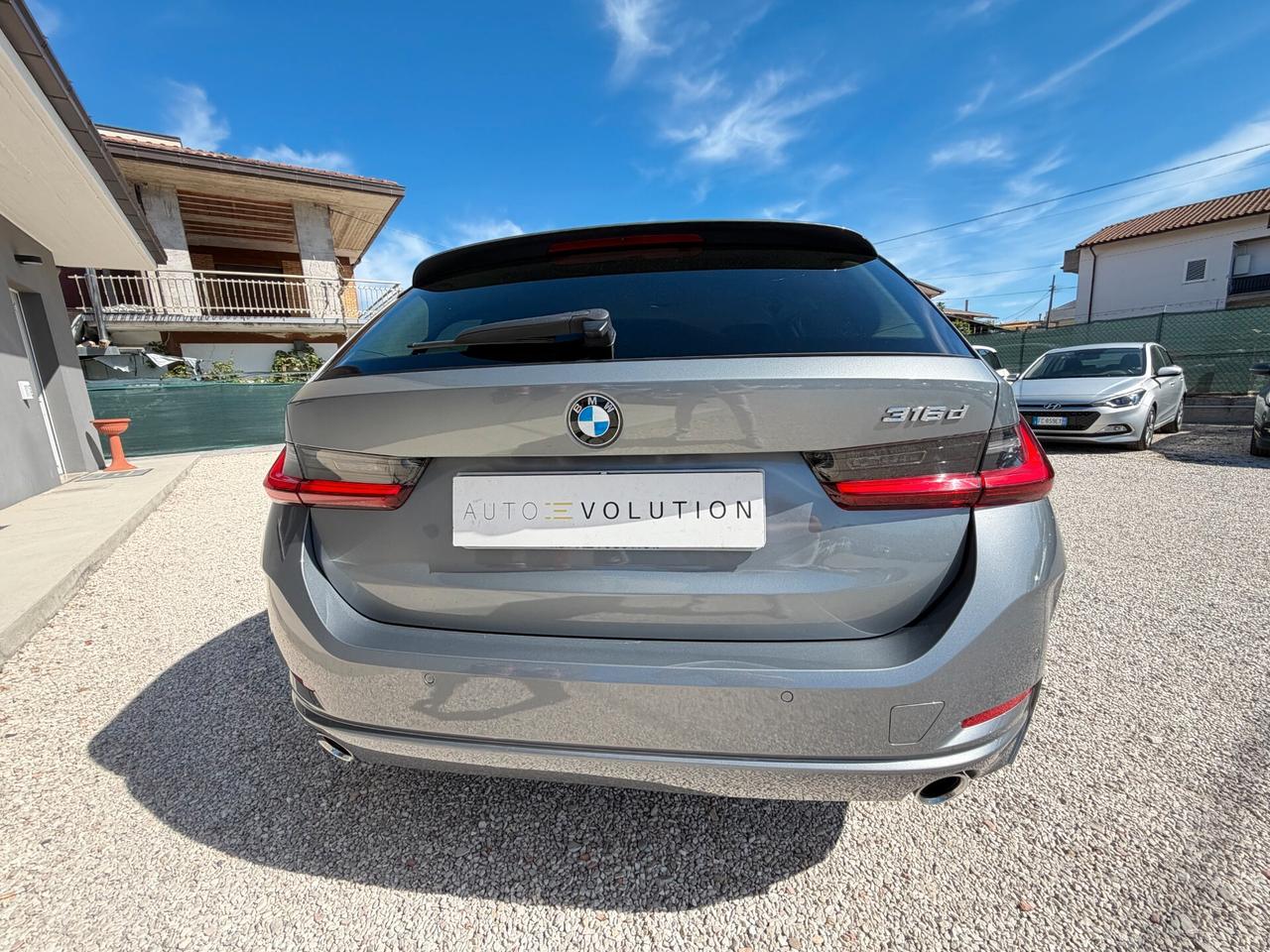 Bmw 316d Touring mhev 48V 122 cv automatica 142.608 km