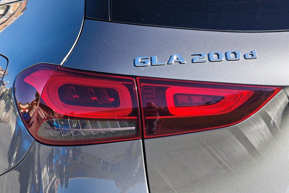 MERCEDES GLA 200 d Automatic 4Matic Premium