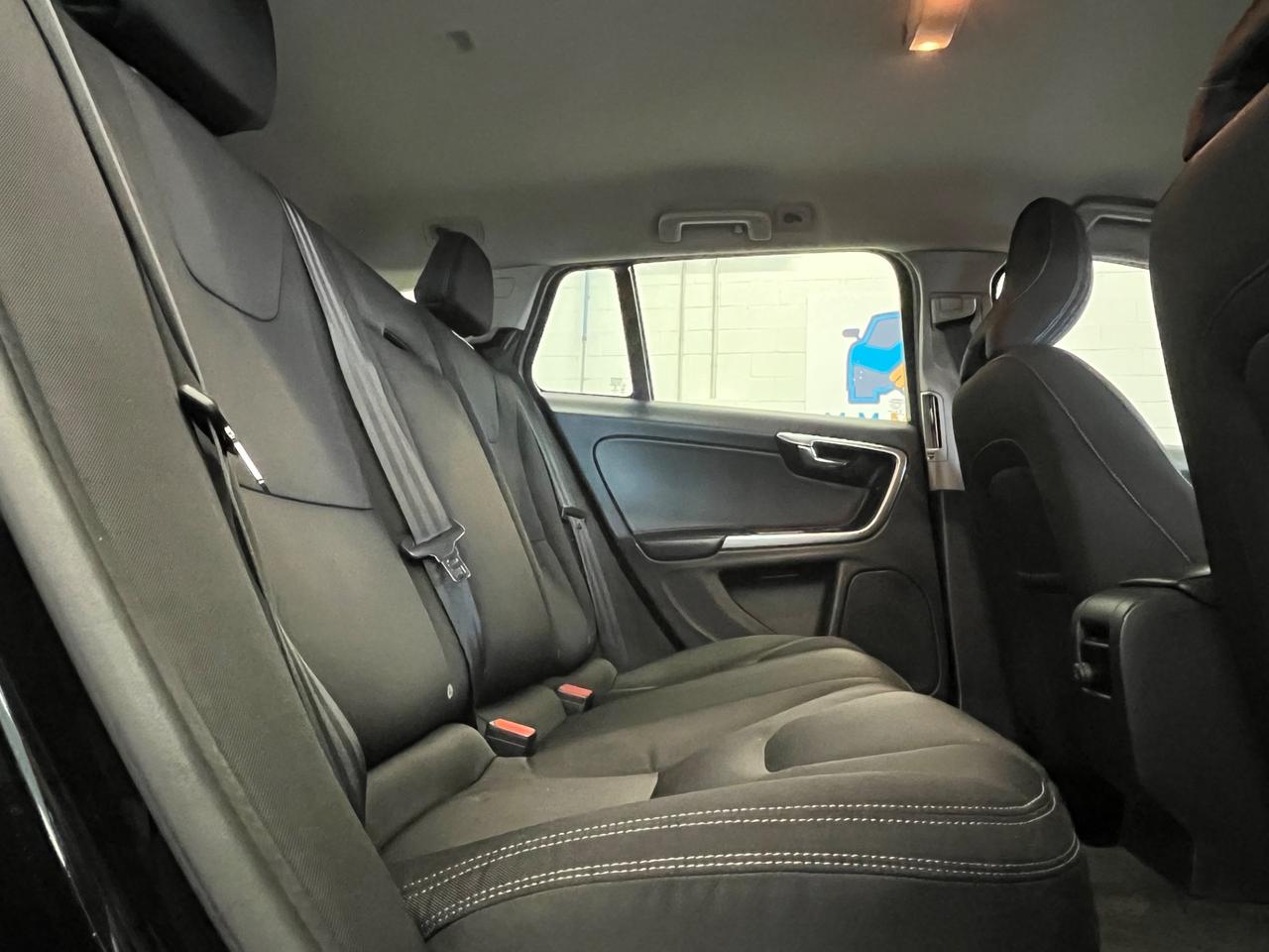 Volvo V60 D2 Geartronic Kinetic