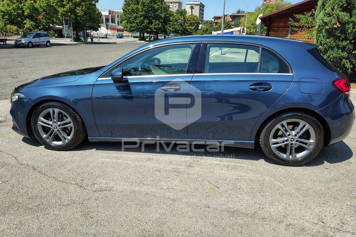 MERCEDES A 180 d Automatic Business Extra