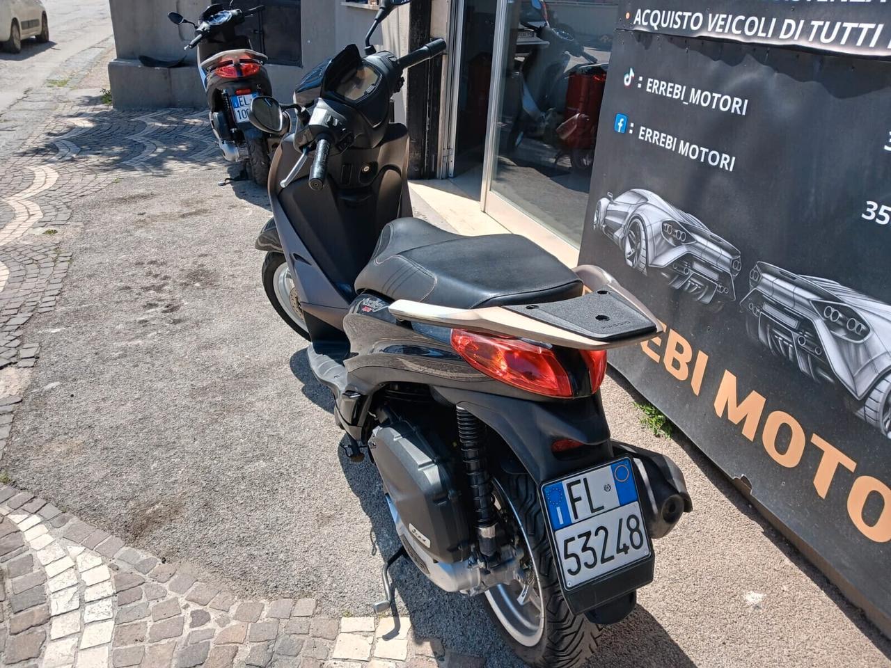 Piaggio Medley 125