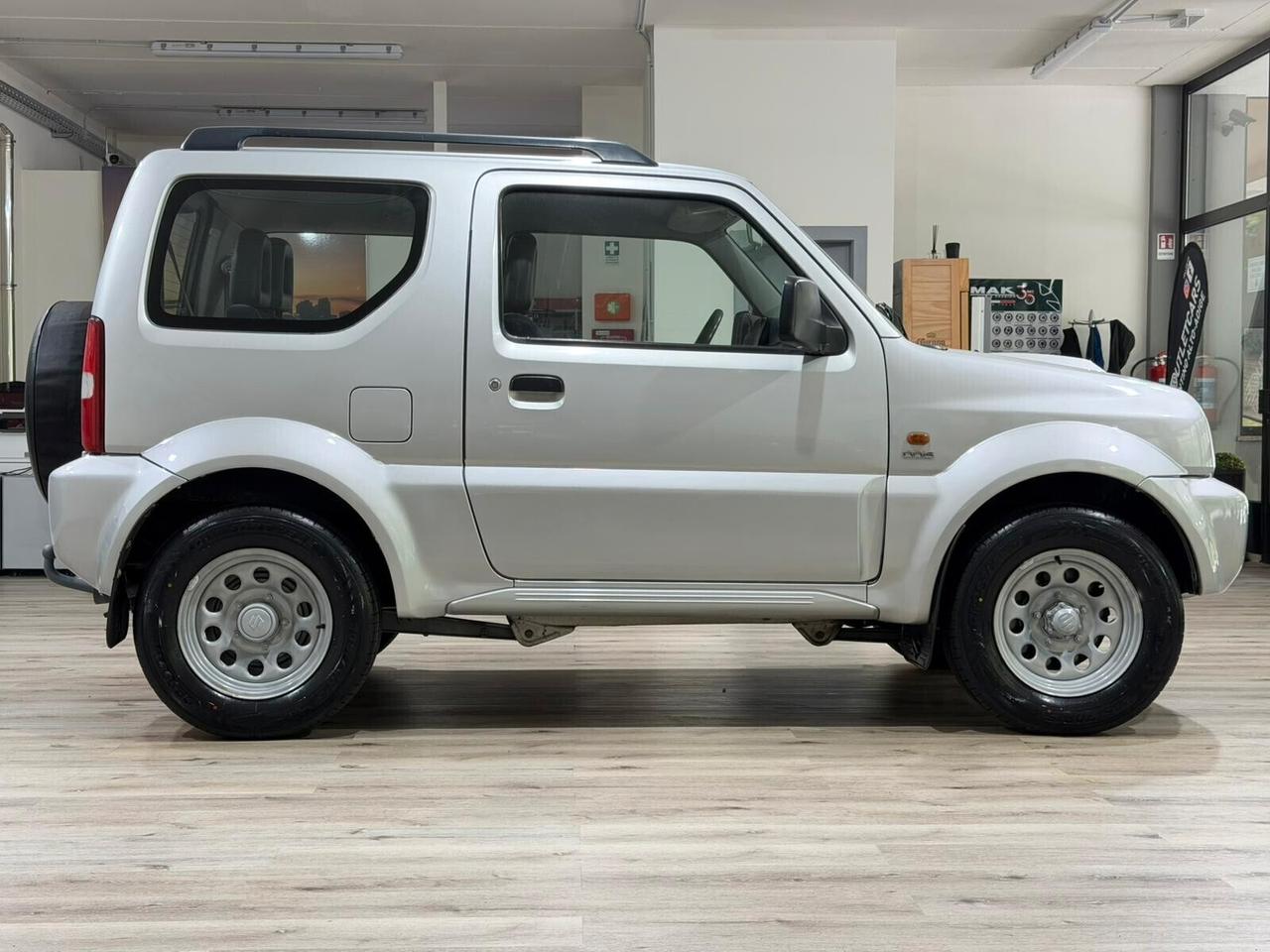 SUZUKI JIMNY 1.5 DDIS RIDOTTE GANCIO TRAINO