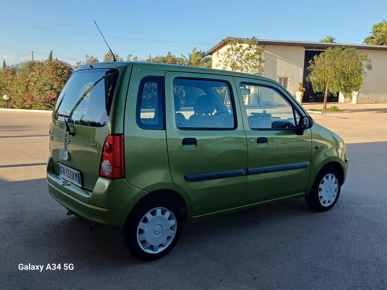 Opel Agila 1.0 12V