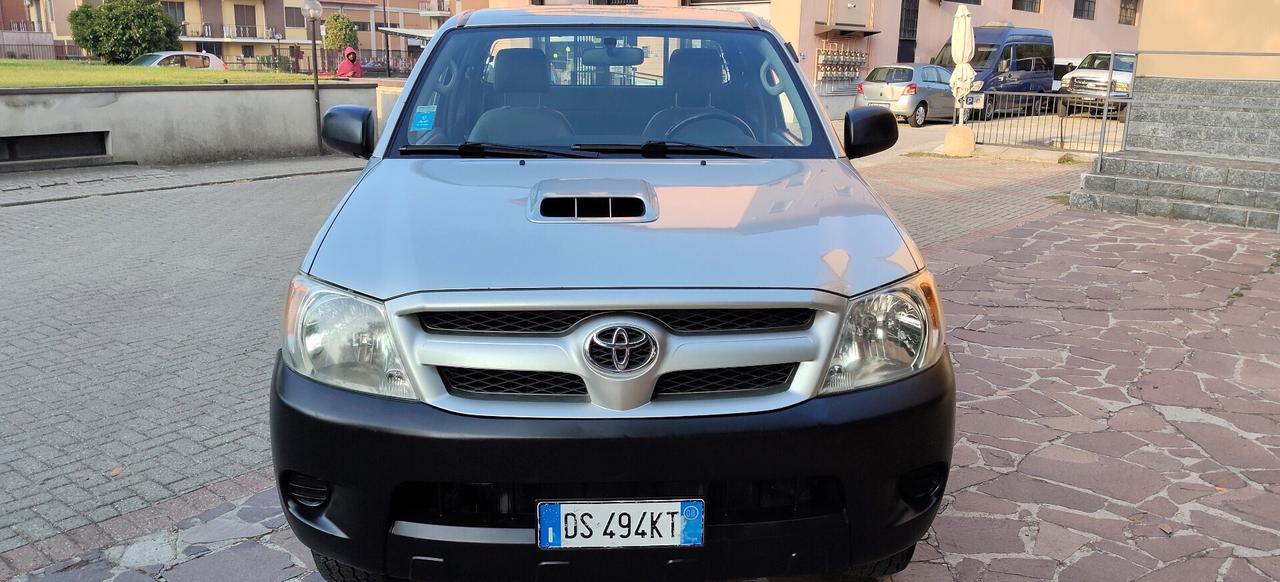 Toyota Hilux 2.5 D-4D 4WD Extra Cab PICK UP