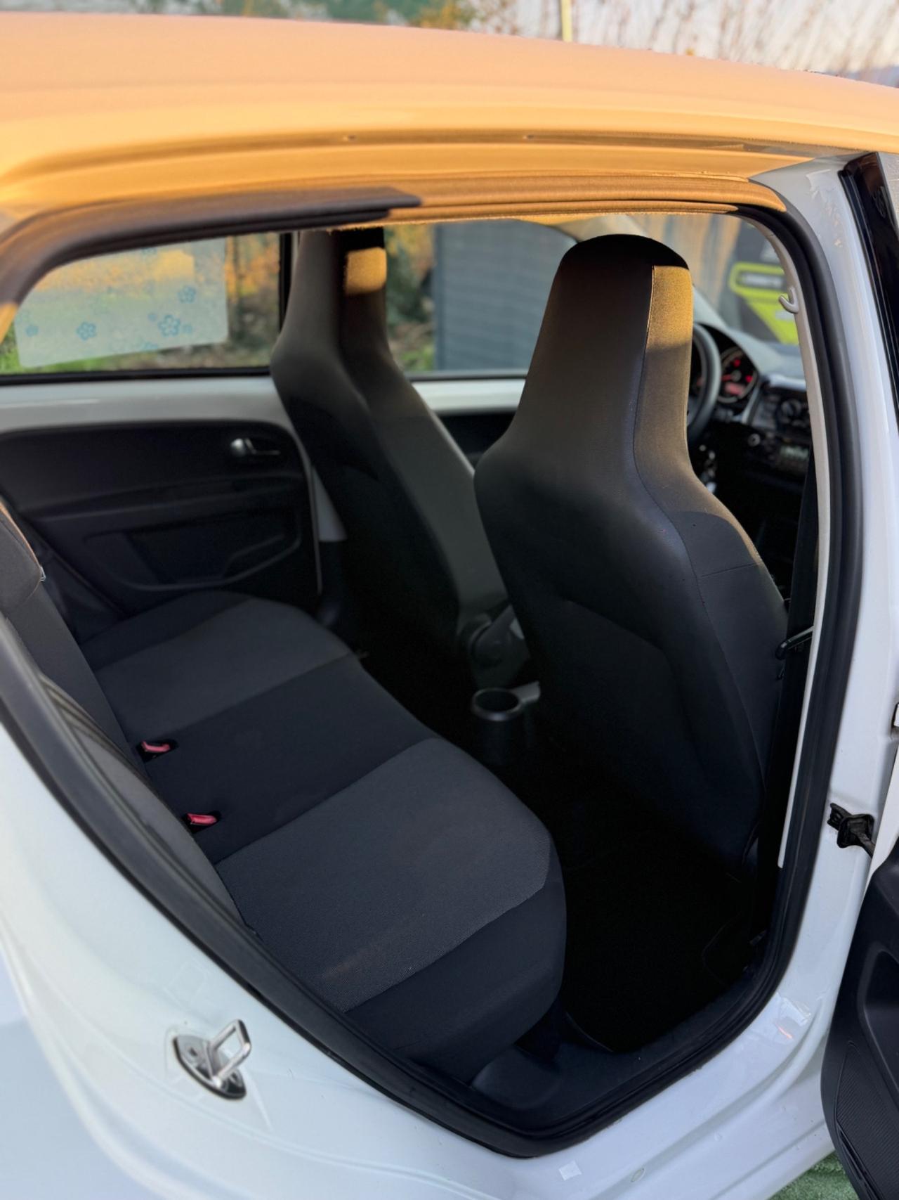 Volkswagen UP 1.0 METANO 5 PORTE UNIPROPRIETARIO