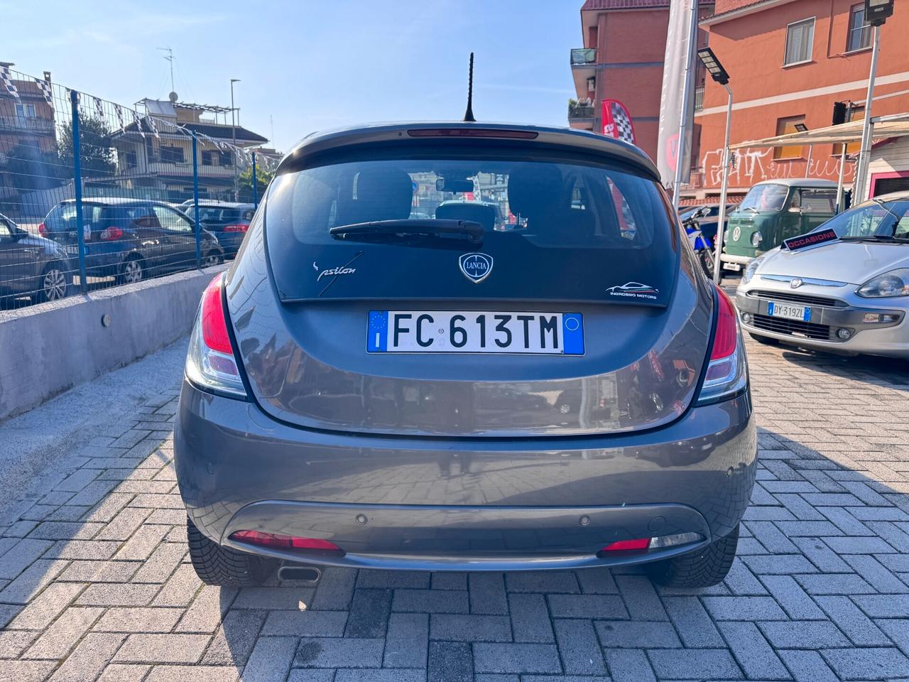 Lancia Ypsilon