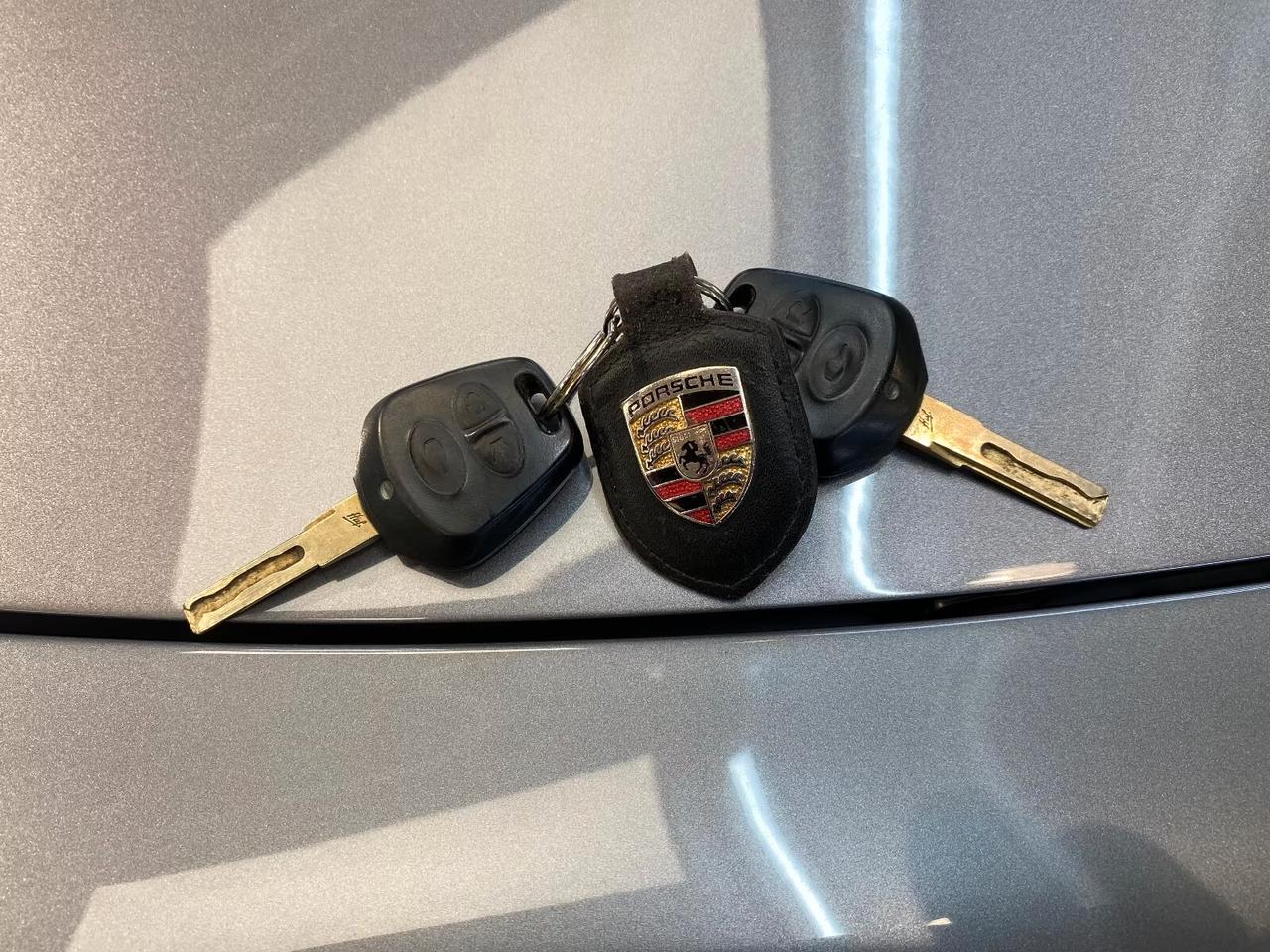 Porsche 911 996 CARRERA 2 3.6 CABRIO CAM.MANUALE