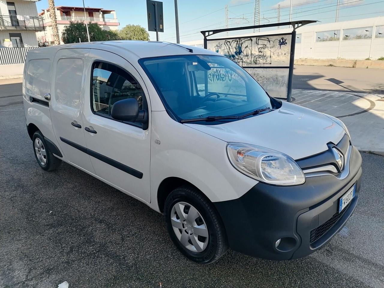 Renault Kangoo MAXI 1.5 dci 110cv 2019 FULL OPTIONAL