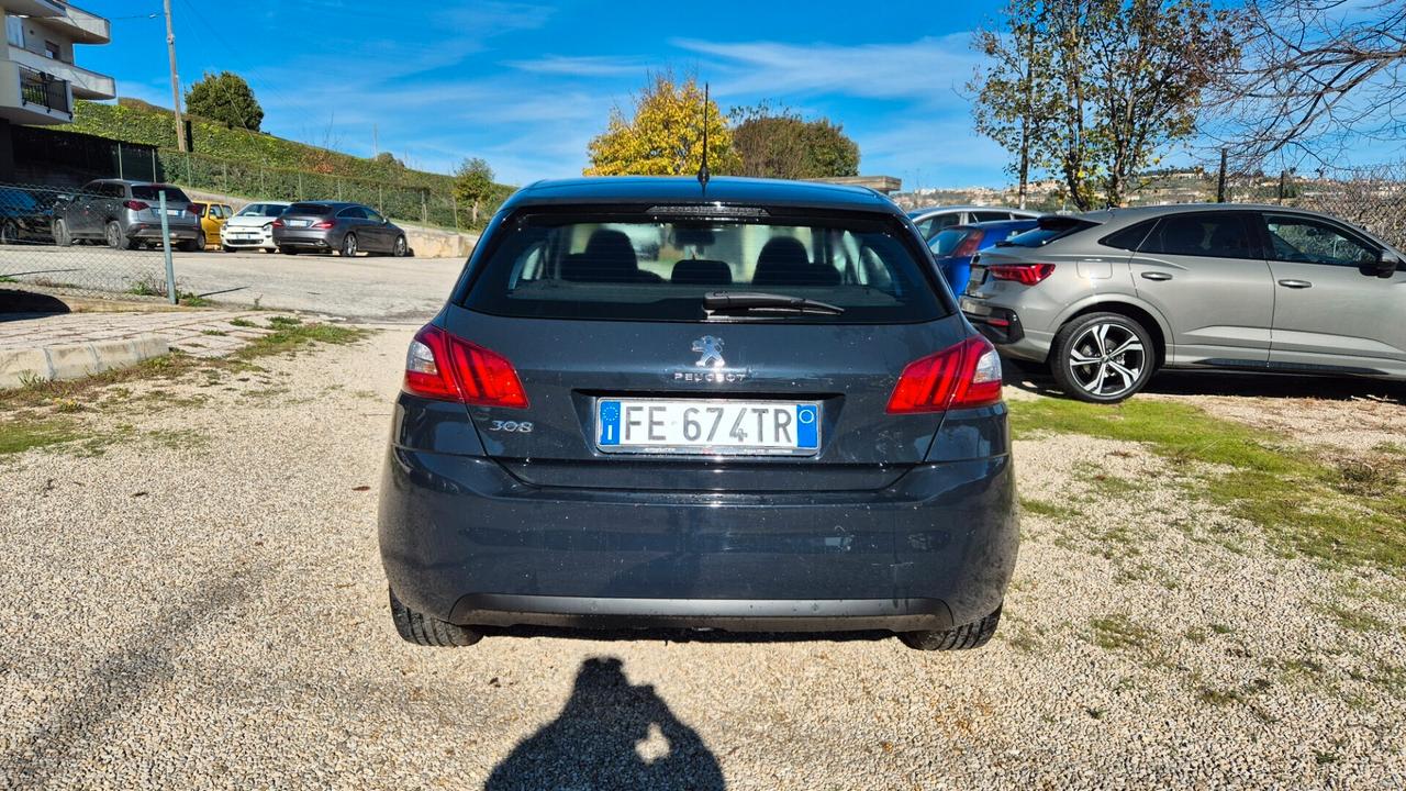 Peugeot 308 BlueHDi 120 S&S EAT6 Allure