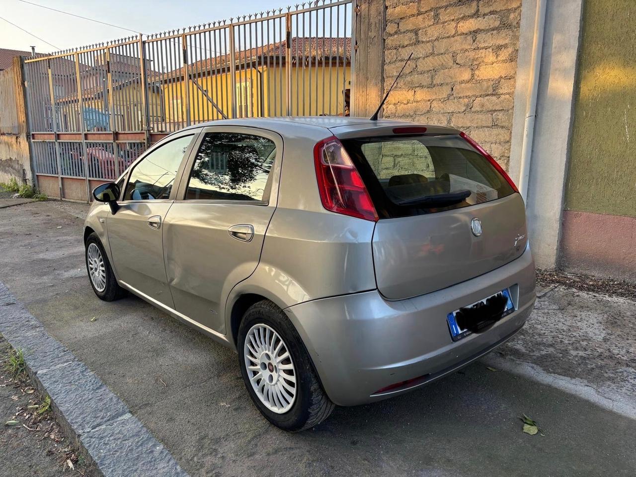 Fiat Grande Punto 1.3 MJT 75 CV 5 porte Dynamic