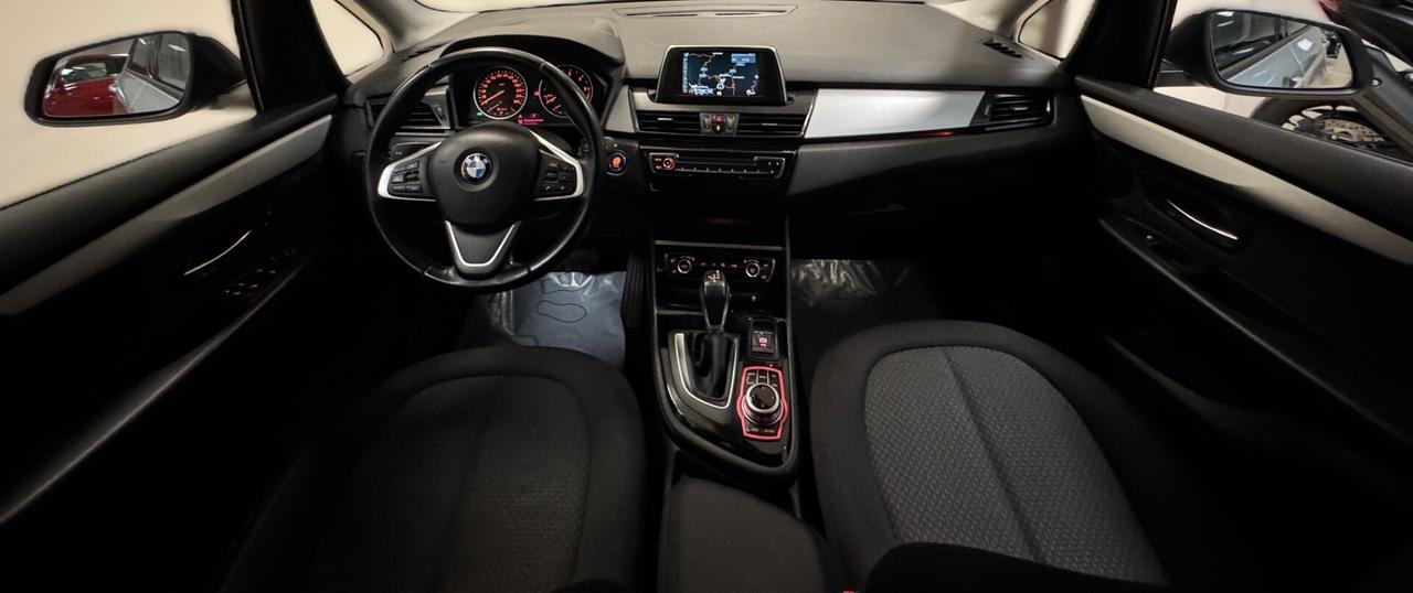 Bmw 2er Active Tourer 218d Advantage