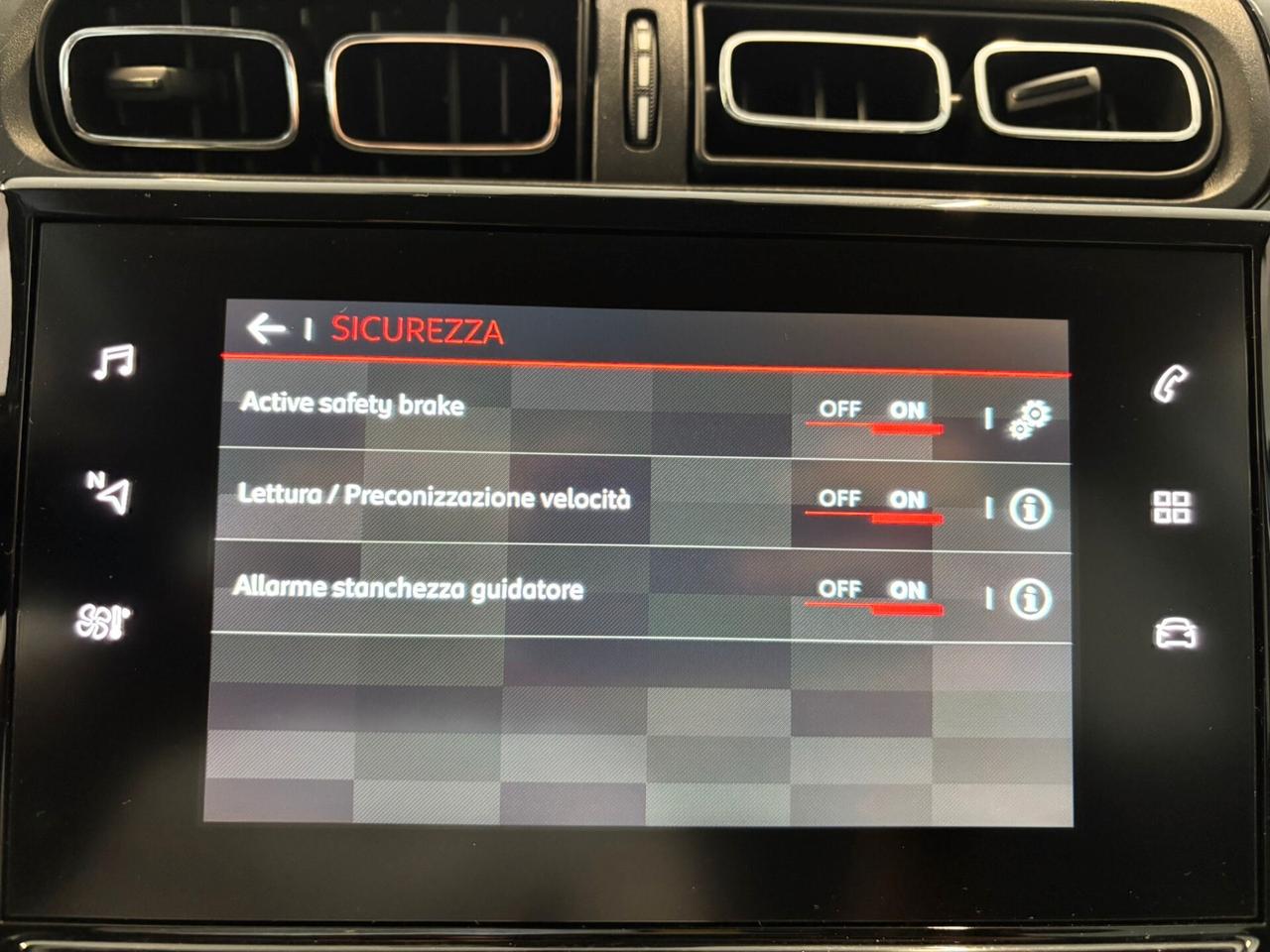 Citroen C3 MAX PureTech 110 EAT6 SPOTICAR