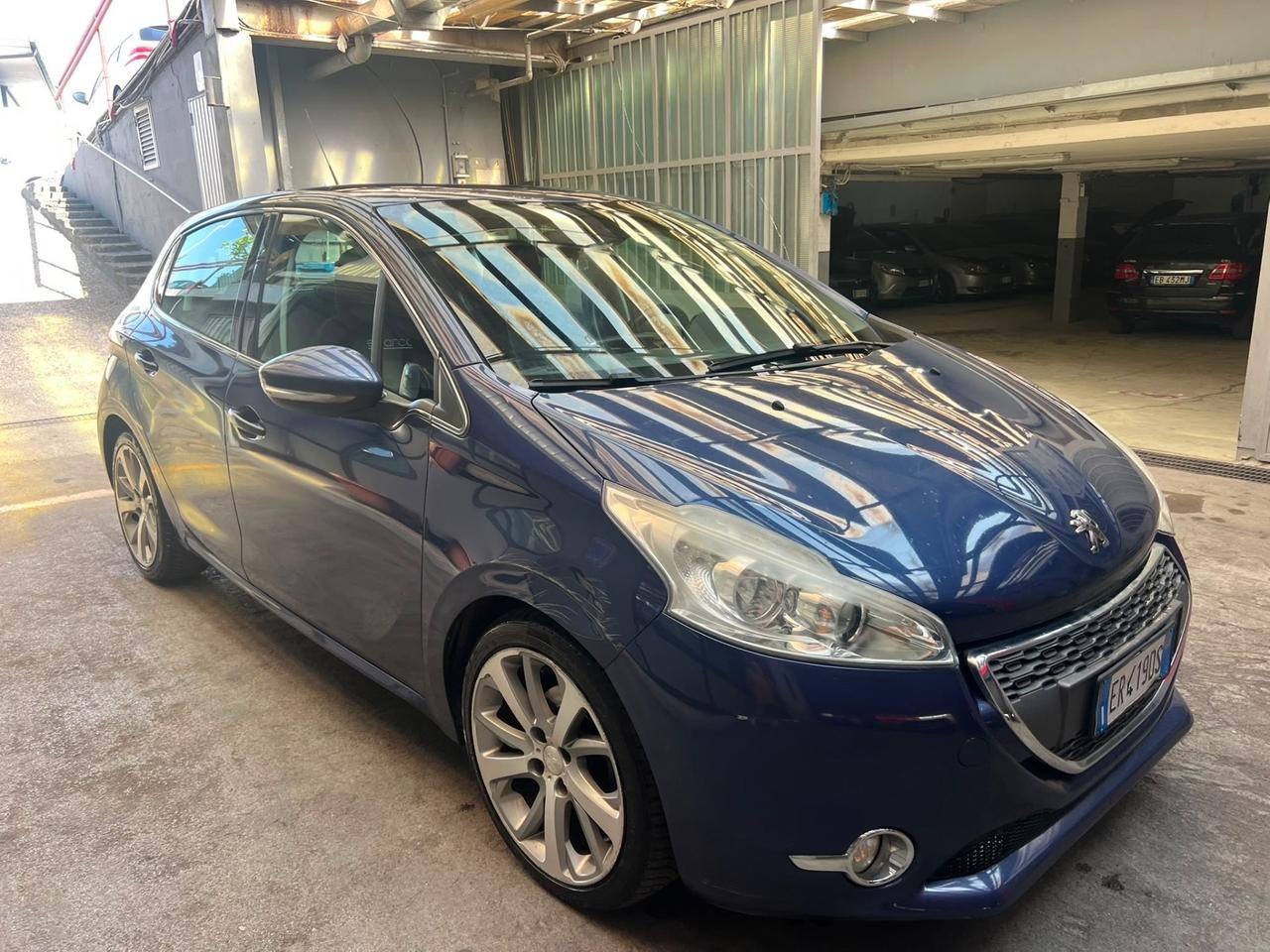 Peugeot 208 1.6 e-HDi 92 CV Stop&Start 5 porte Allure