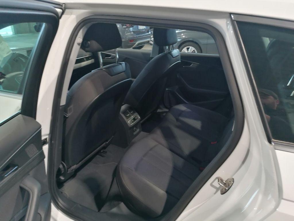 Audi A4 Avant 35 TDI/163 CV S tronic Business Advanced