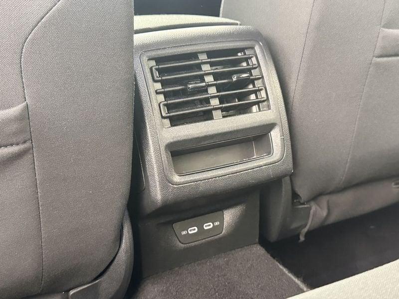 Volkswagen Golf Variant 2.0 TDI SCR 85kW Life DSG