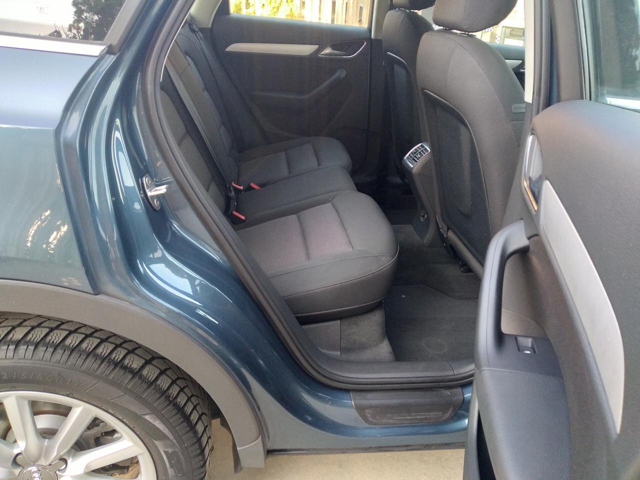 Audi Q3 2.0 TDI 120 CV Sport
