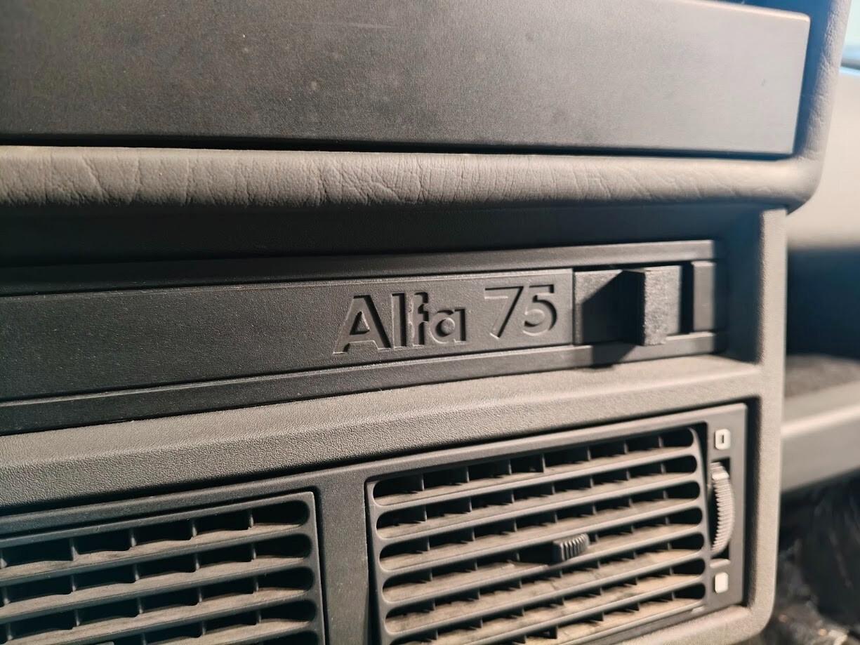 Alfa Romeo 75 1.6 IE