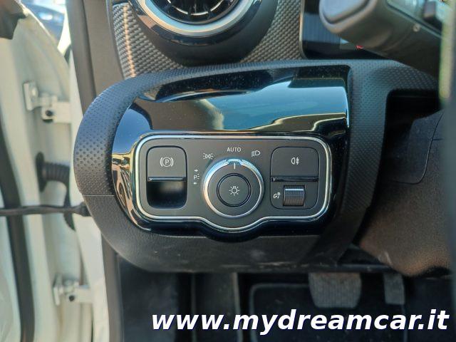 MERCEDES-BENZ CLA 180 d Automatic Shooting Brake Sport