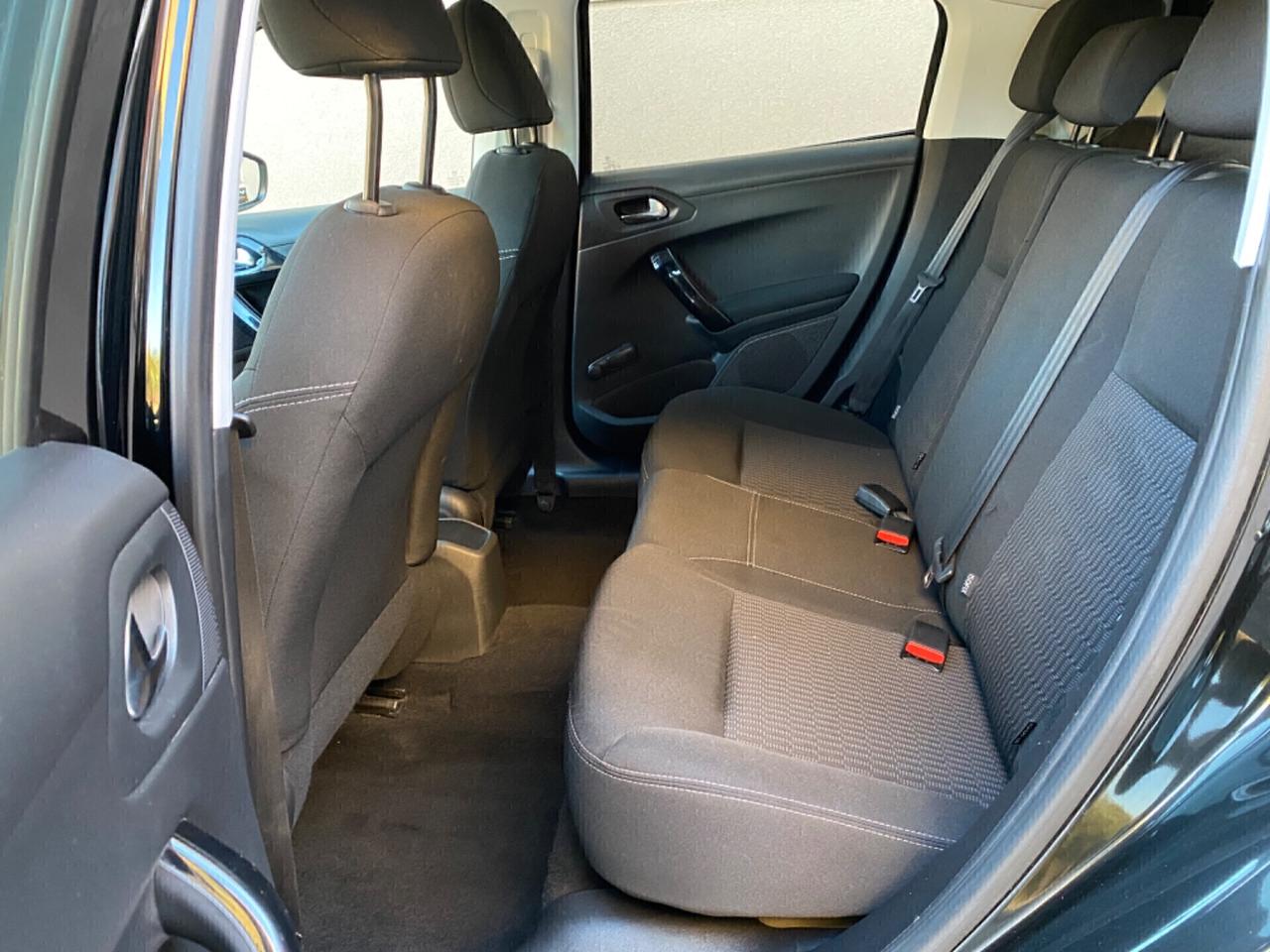 Peugeot 208 Allure 1.2 GPL Anno 2018
