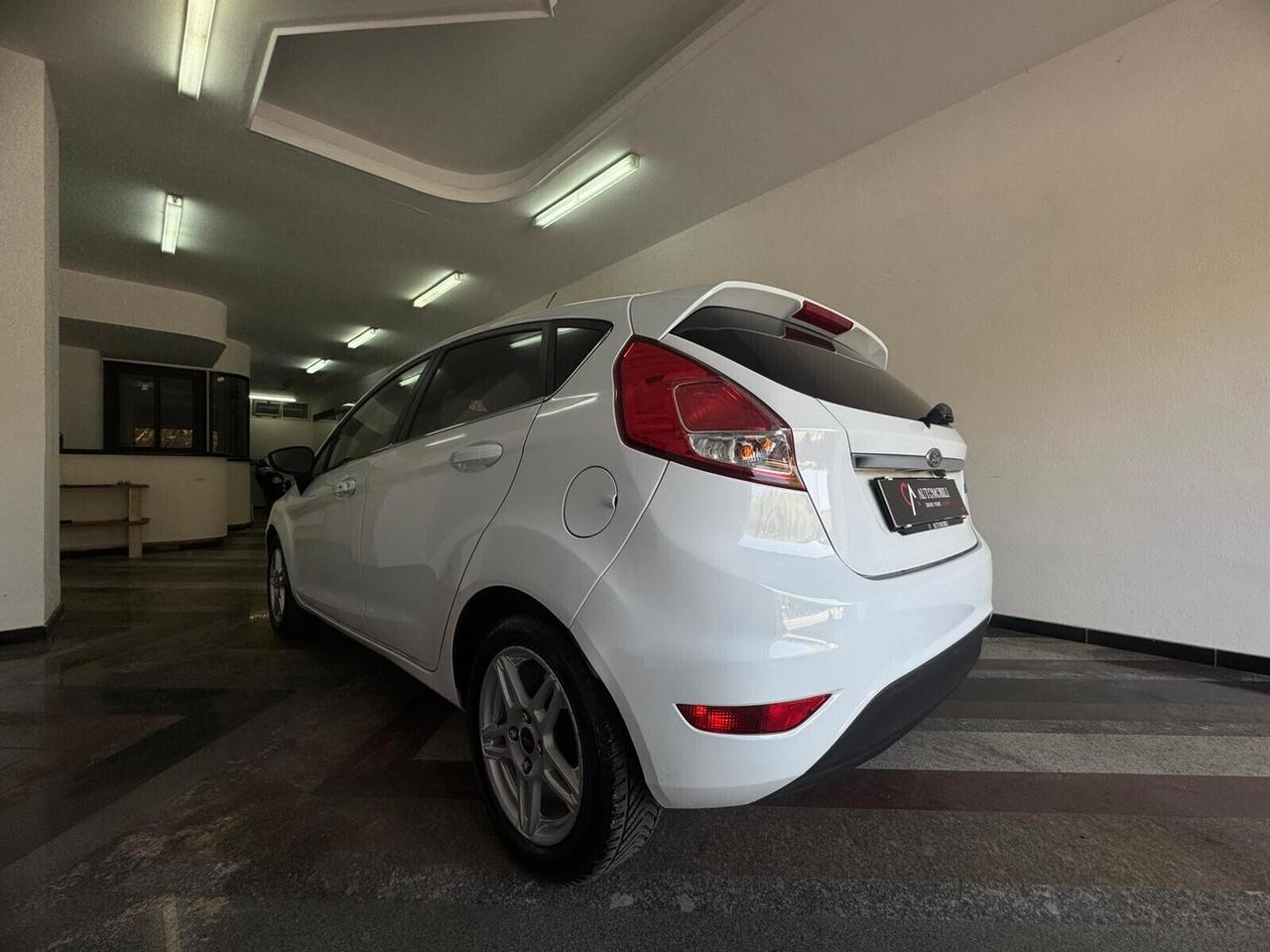 Ford Fiesta 1.5 TDCi 75CV 5 porte Titanium