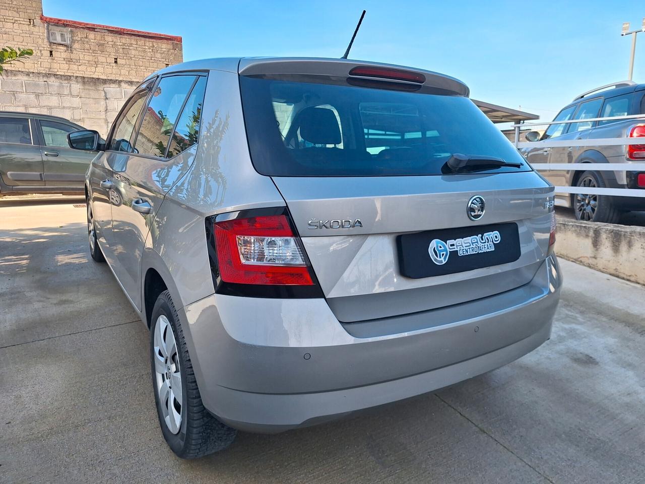 Skoda Fabia AMBITION 1.0 MPI 75cv - 2015