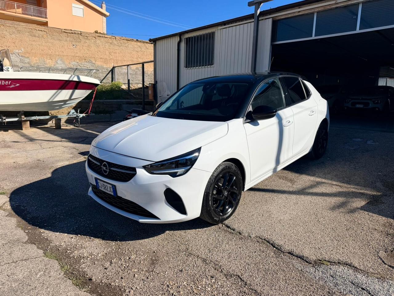 Opel Corsa 1.2 Blitz Edition