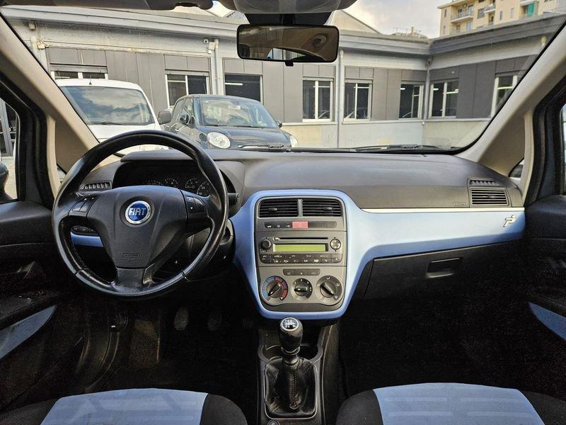 FIAT Grande Punto Grande Punto 5p 1.2 Active 65cv