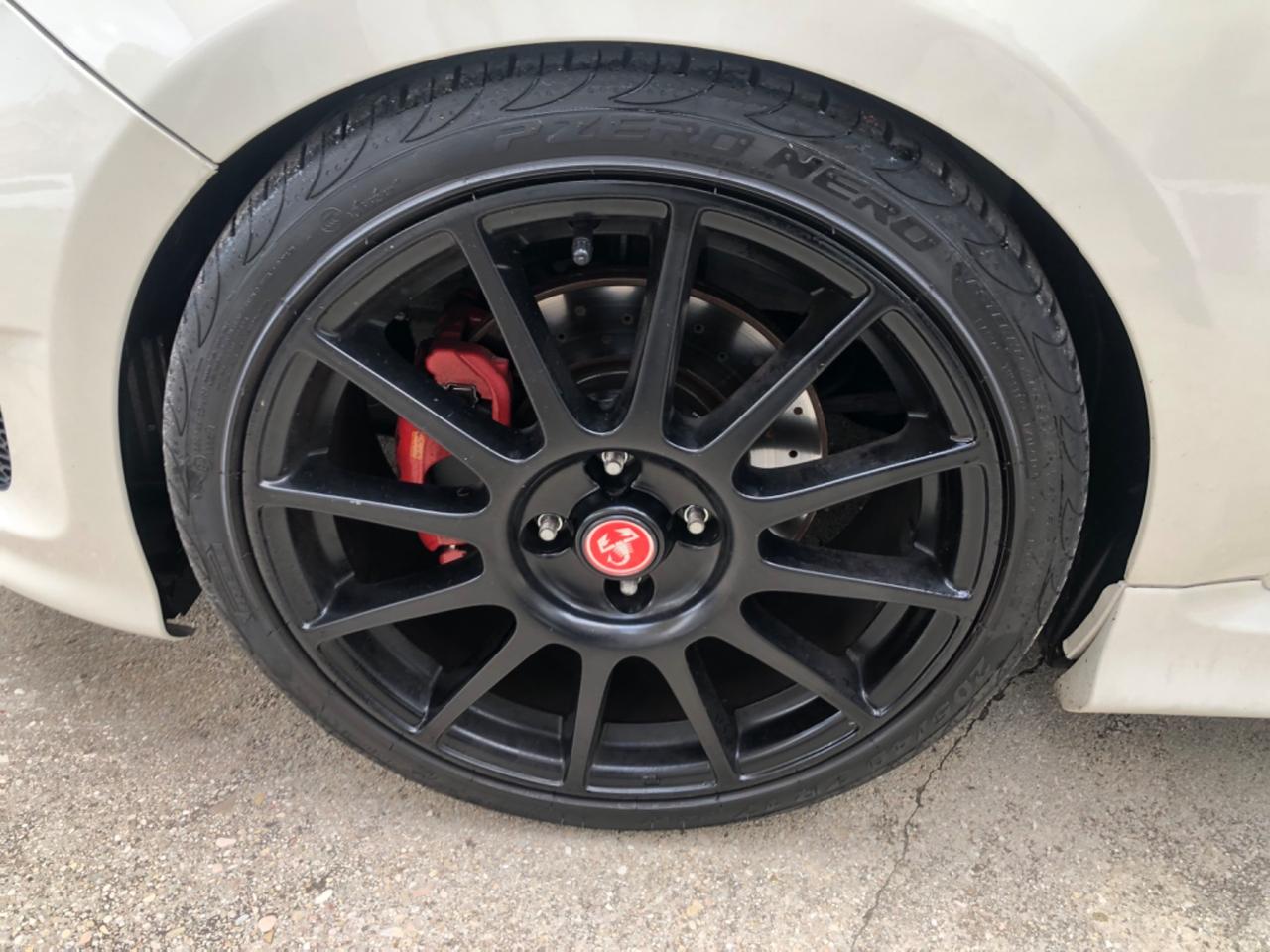 Abarth 500 1.4 Turbo T-Jet Esseesse