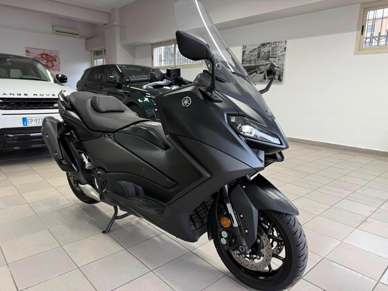 Yamaha Tmax 560