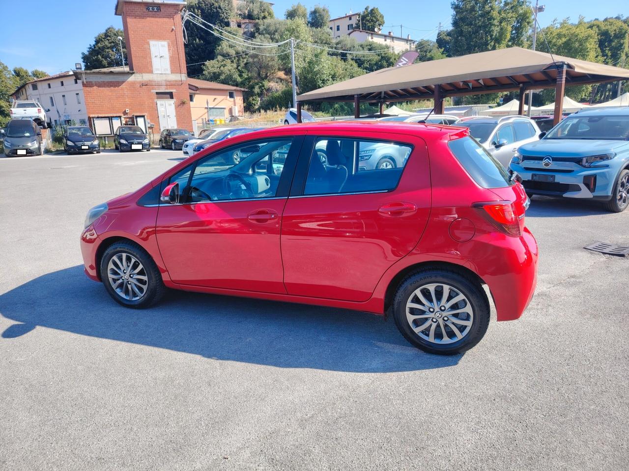Toyota Yaris 1.0 5 porte Lounge - NEOPATENTATI