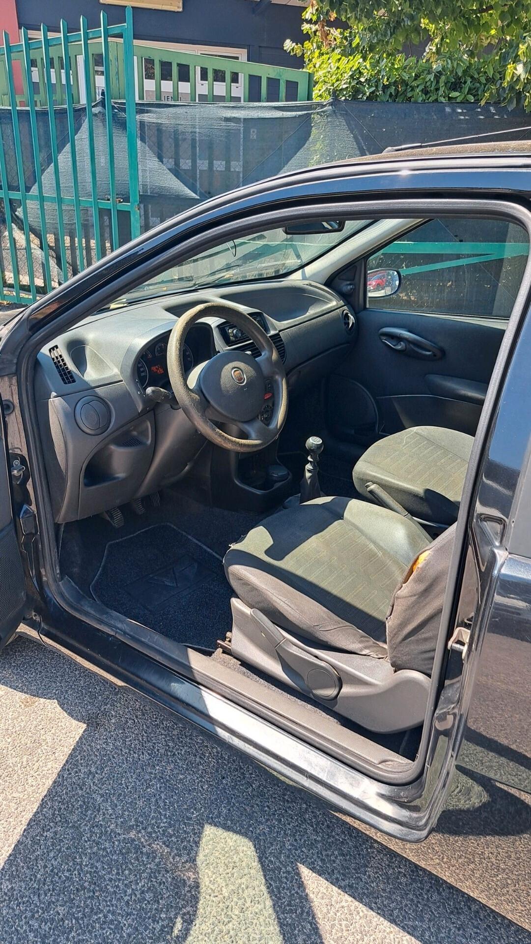 Fiat Punto 1.2 benzina - 2009