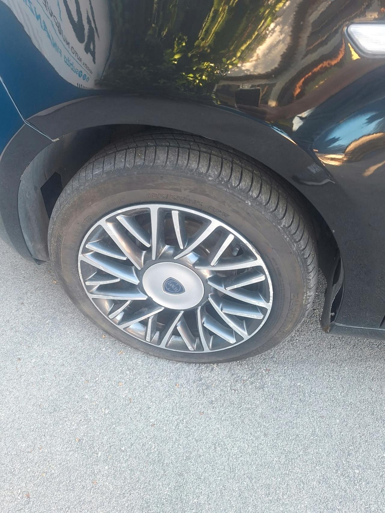 Lancia Ypsilon 1.3 MJT 16V 95 CV 5 porte S&S Gold