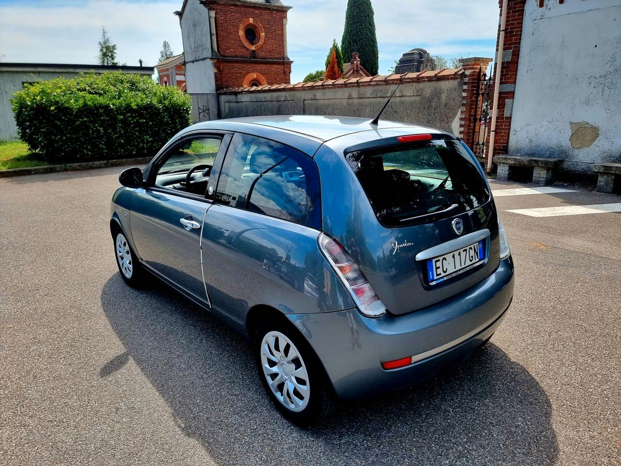 Lancia Ypsilon 1.4 Gpl ADATTA A NEOPATENTATI