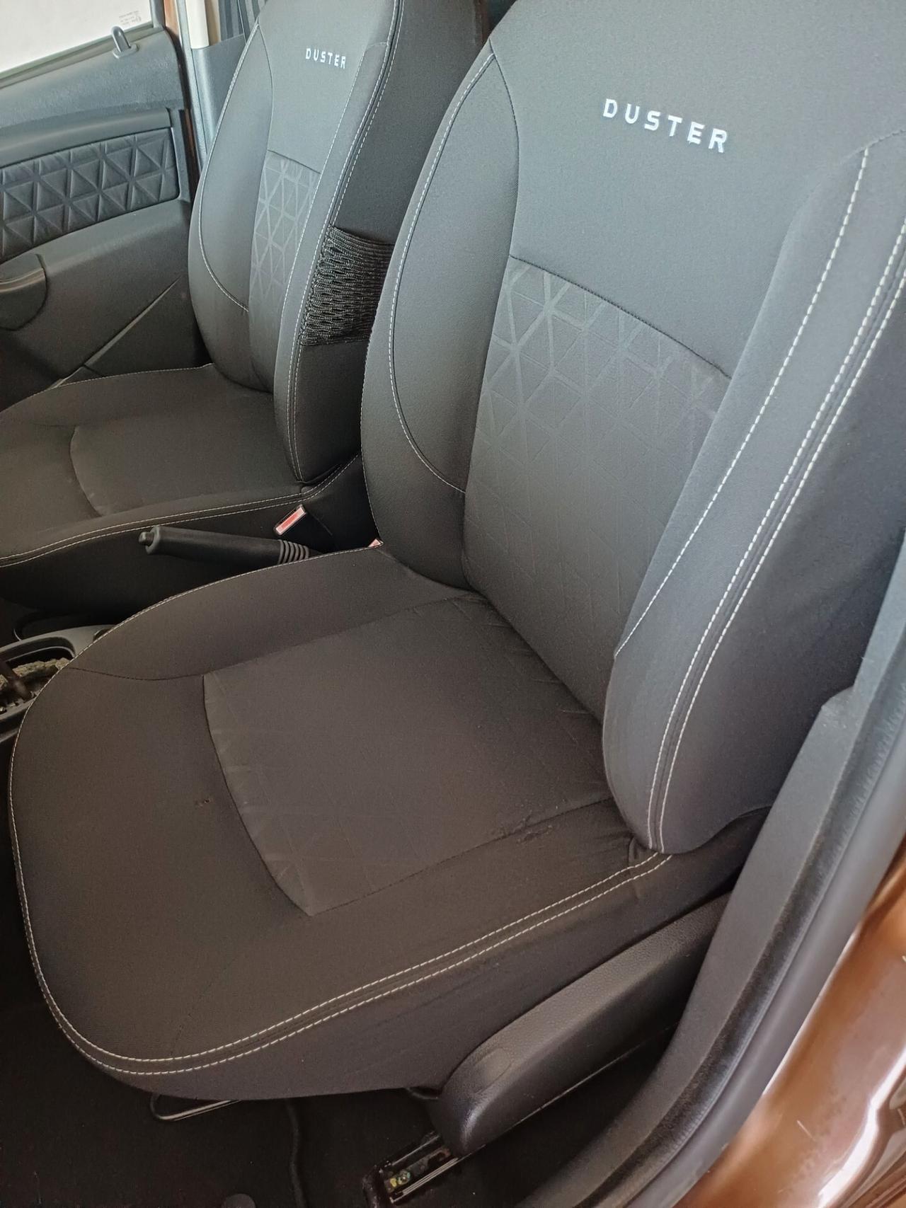 Dacia Duster 1.6 Laureate 4×2 GPL