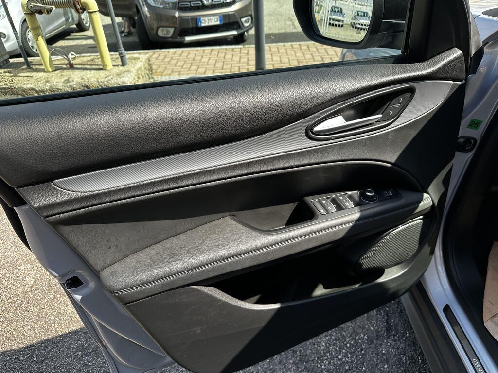 Alfa Romeo Stelvio 2.2 Turbo Sprint RWD AT8