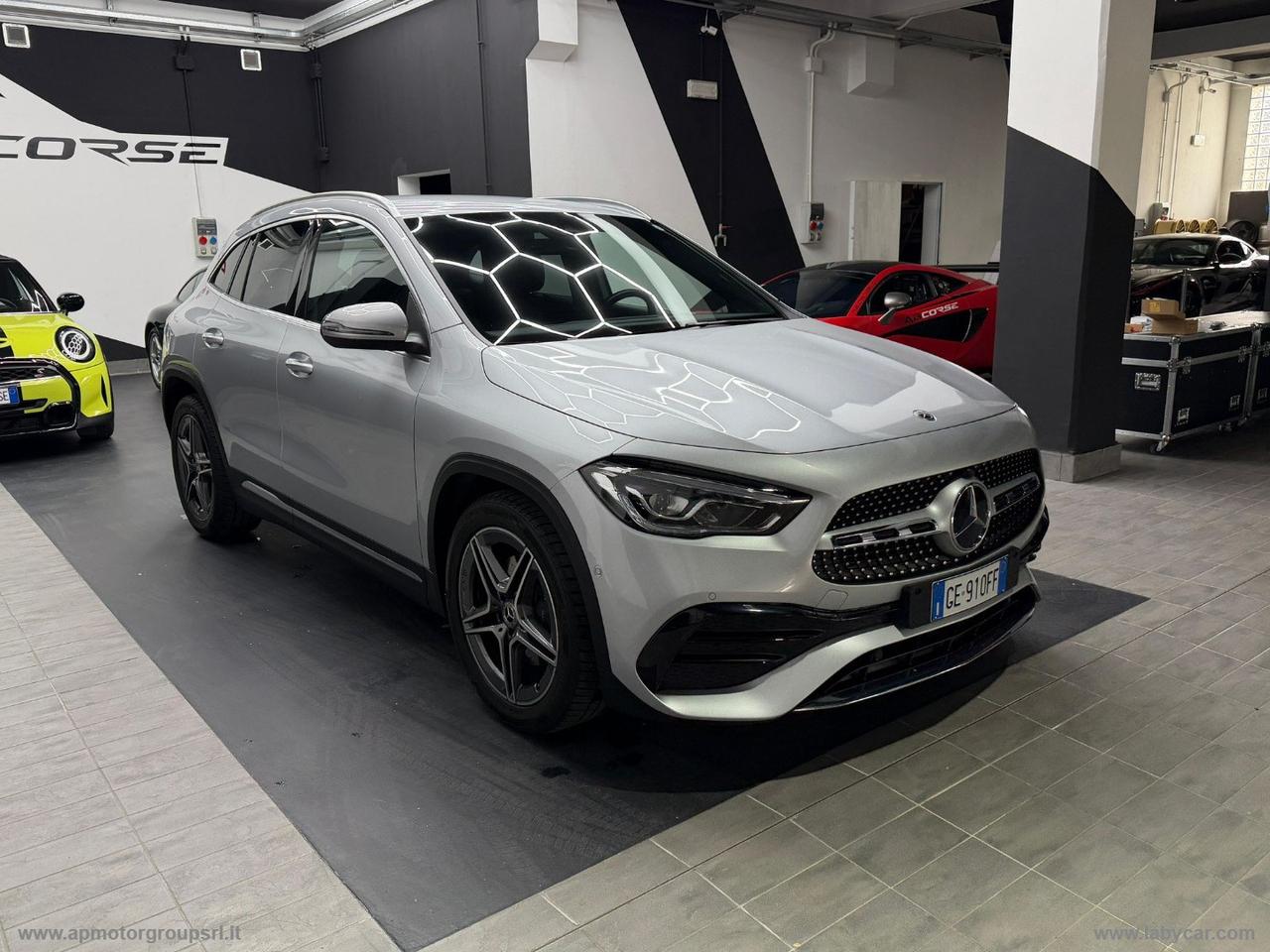 MERCEDES-BENZ GLA 200 d 4Matic AMG Line PREMIUM