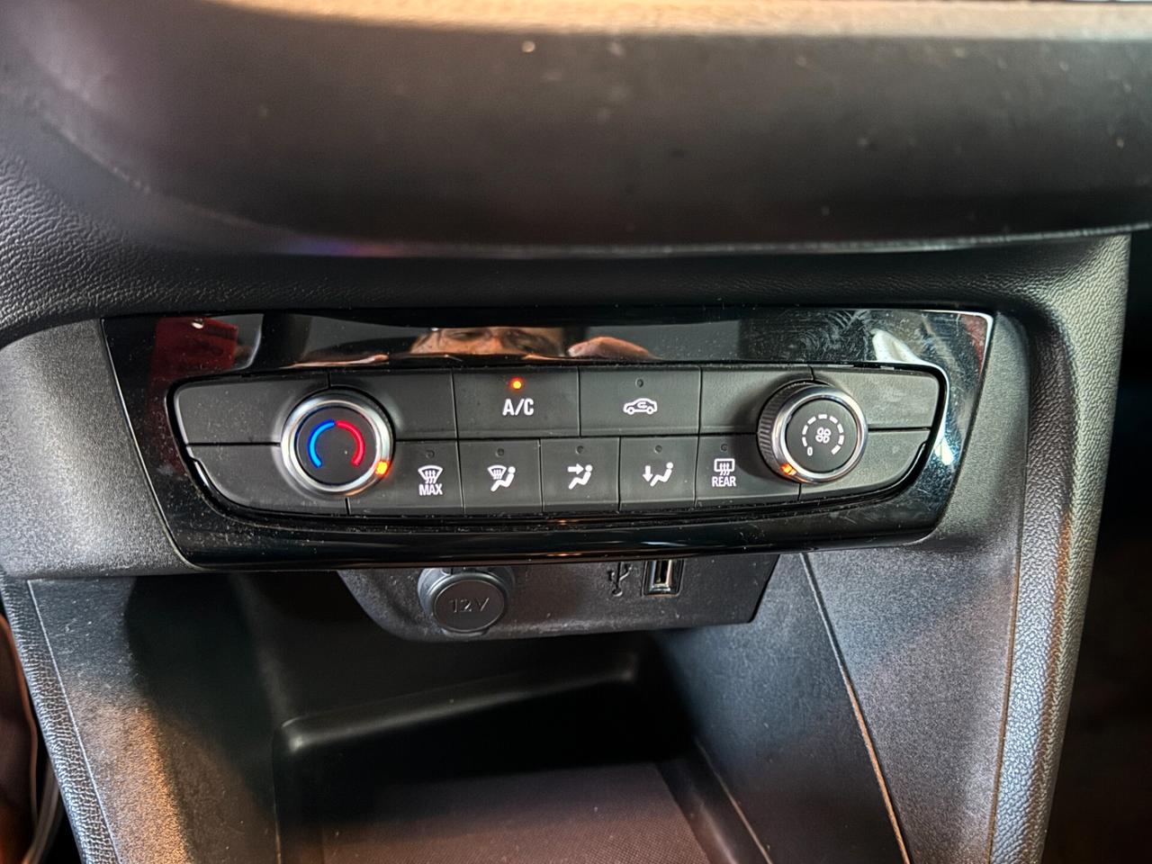 Opel Corsa 1.2 benzina 75CV/55 kW - Edition - OK NEOPATENTATI/E!