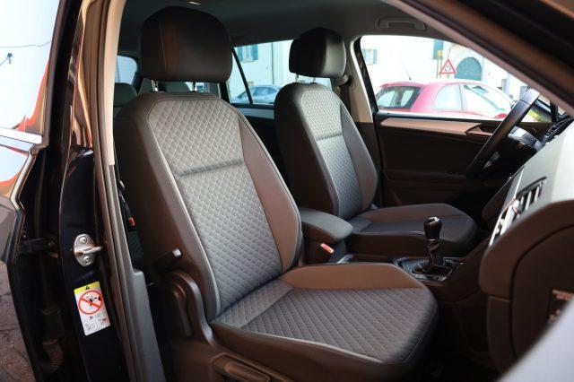 VOLKSWAGEN Tiguan 2.0 TDI Sport R-LINE 19" Full LED ACC Radar