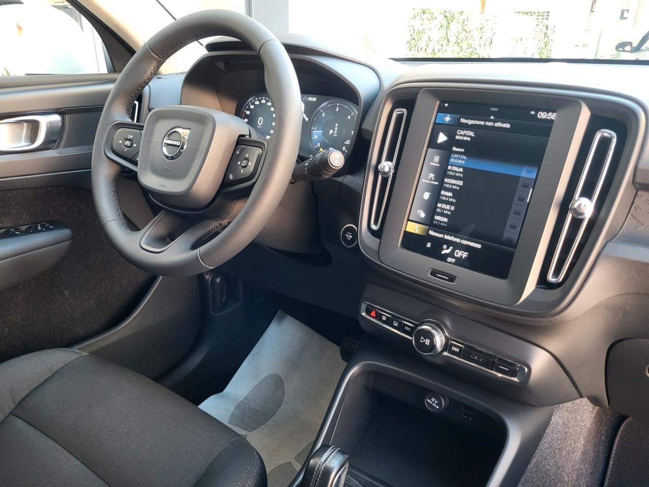 Volvo XC40 D3 Geartronic Business+Cerchi Black+Retrocamera+Fari Led..