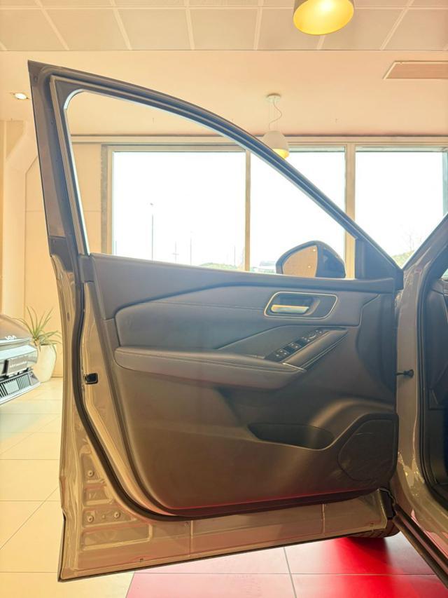 NISSAN Qashqai MHEV 140 CV Tekna