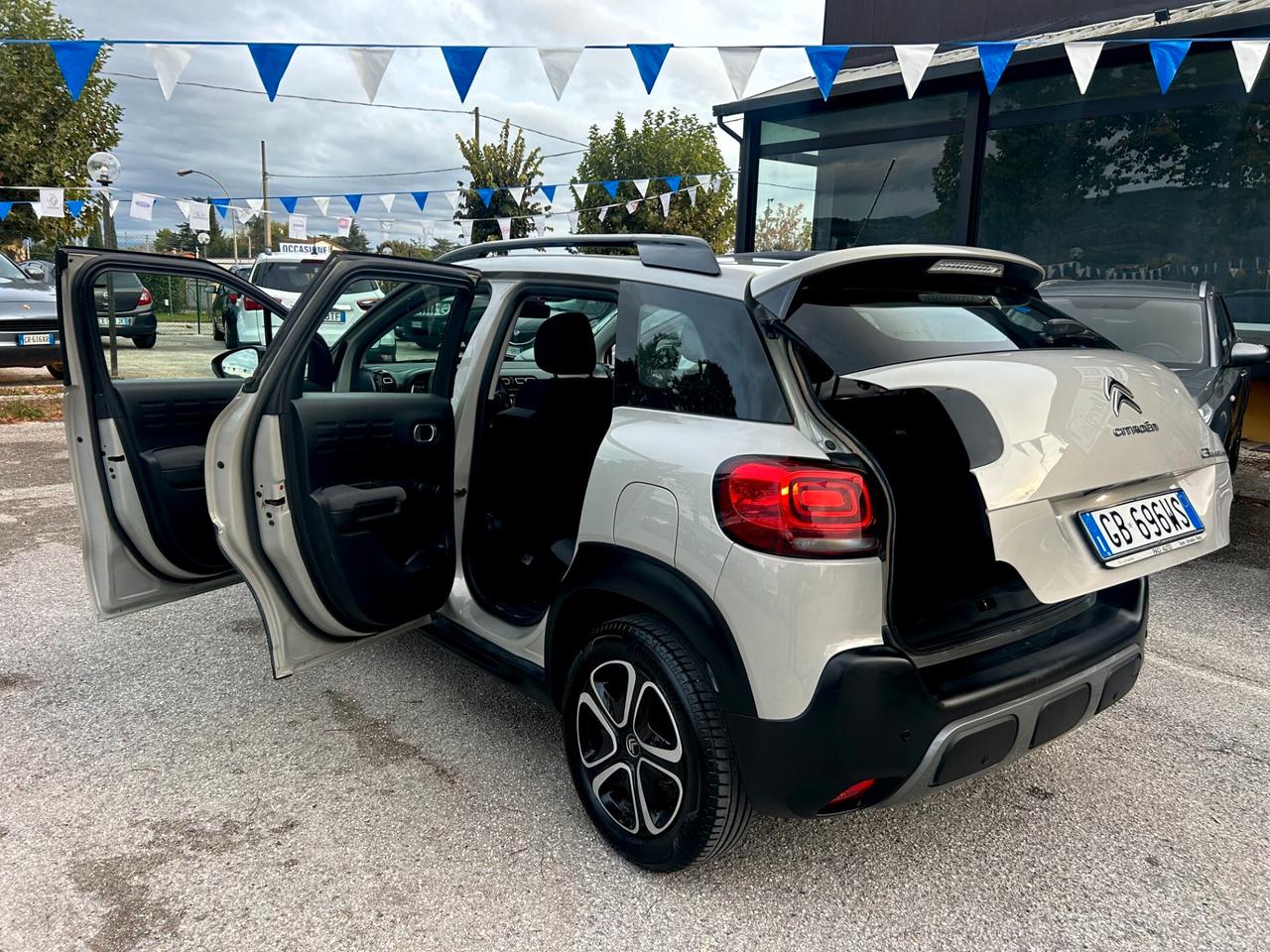 " UNA CHICCA " Citroen C3 Aircross C3 PureTech 110 cv Shine