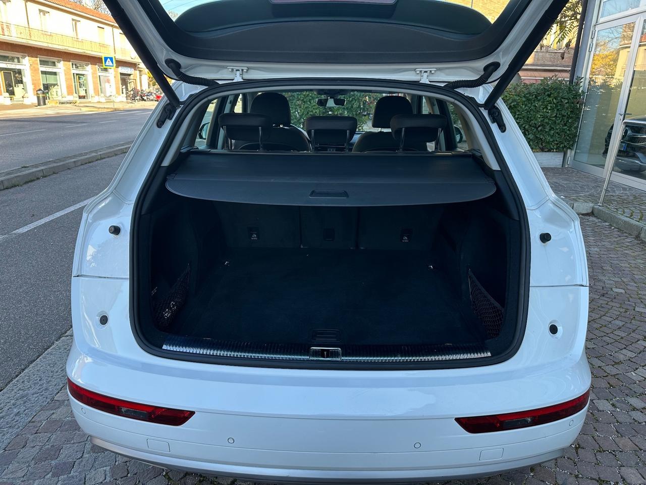 Audi Q5 2.0 TDI 190 CV quattro S tronic Business Sport