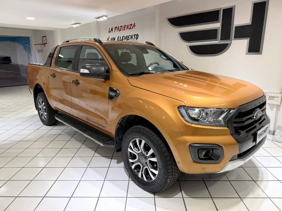 Ford Ranger 3.2 tdci double cab Wildtrak 200cv auto Autocarro 5 posti